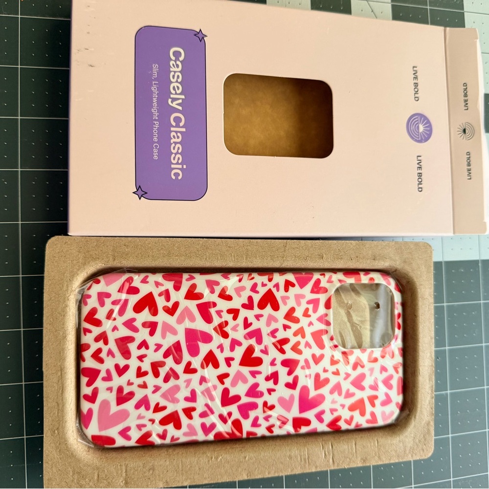 Casely  Classic Pink & Red Hearts Phone Case iPhone 15